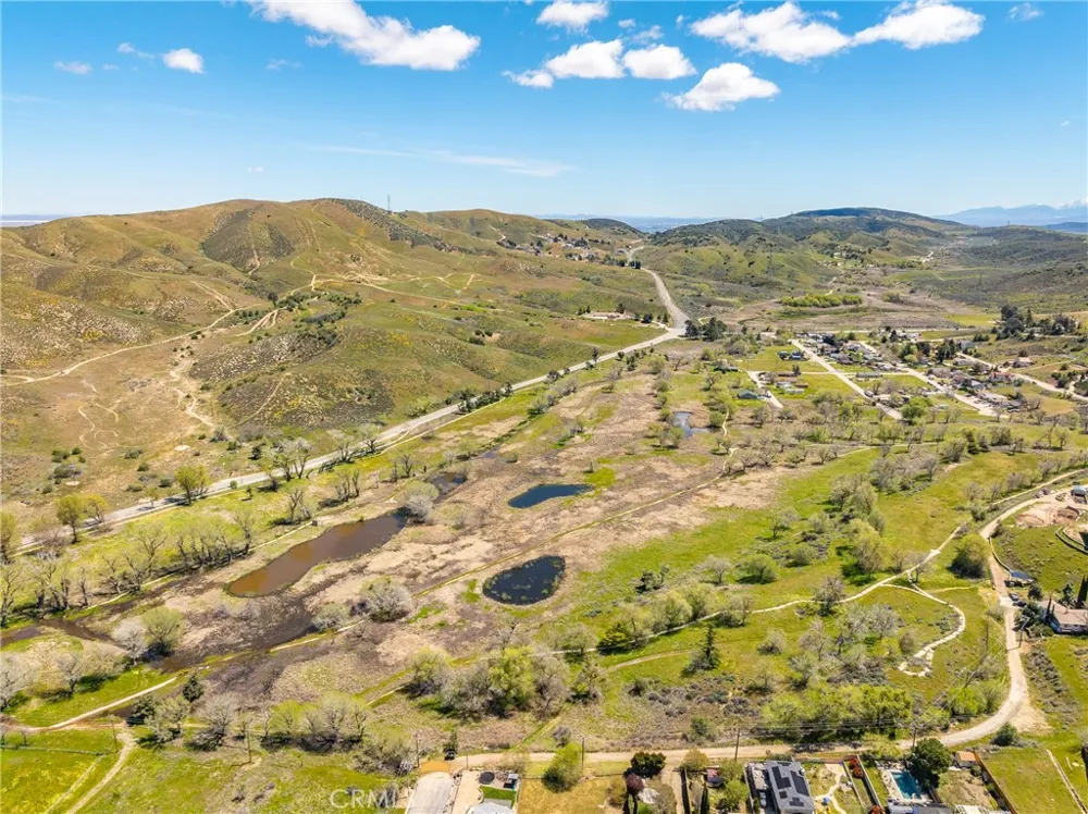 14780 Elizabeth Lake Road Lake Elizabeth, CA 93532
