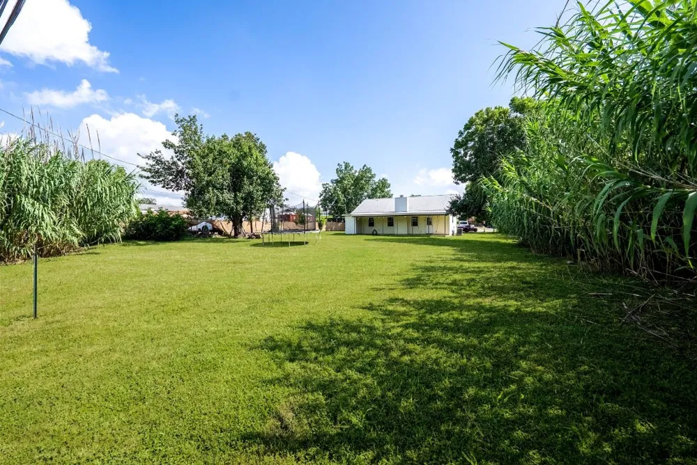 1717 NW Fleischer Drive NW Pflugerville, TX 78728