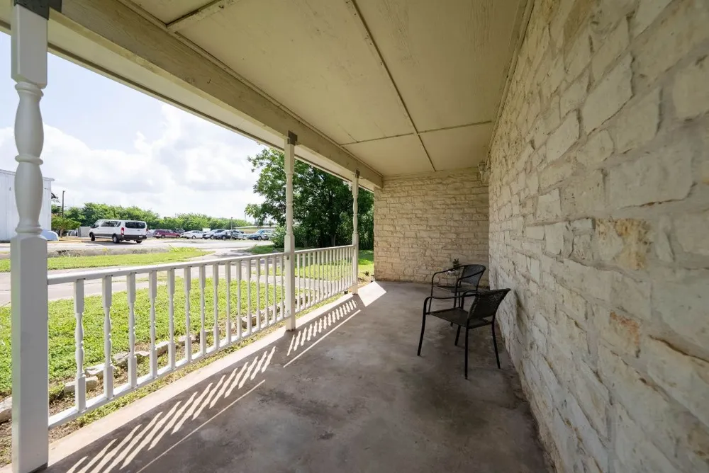 1717 NW Fleischer Drive NW Pflugerville, TX 78728