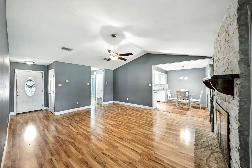 1717 NW Fleischer Drive NW Pflugerville, TX 78728