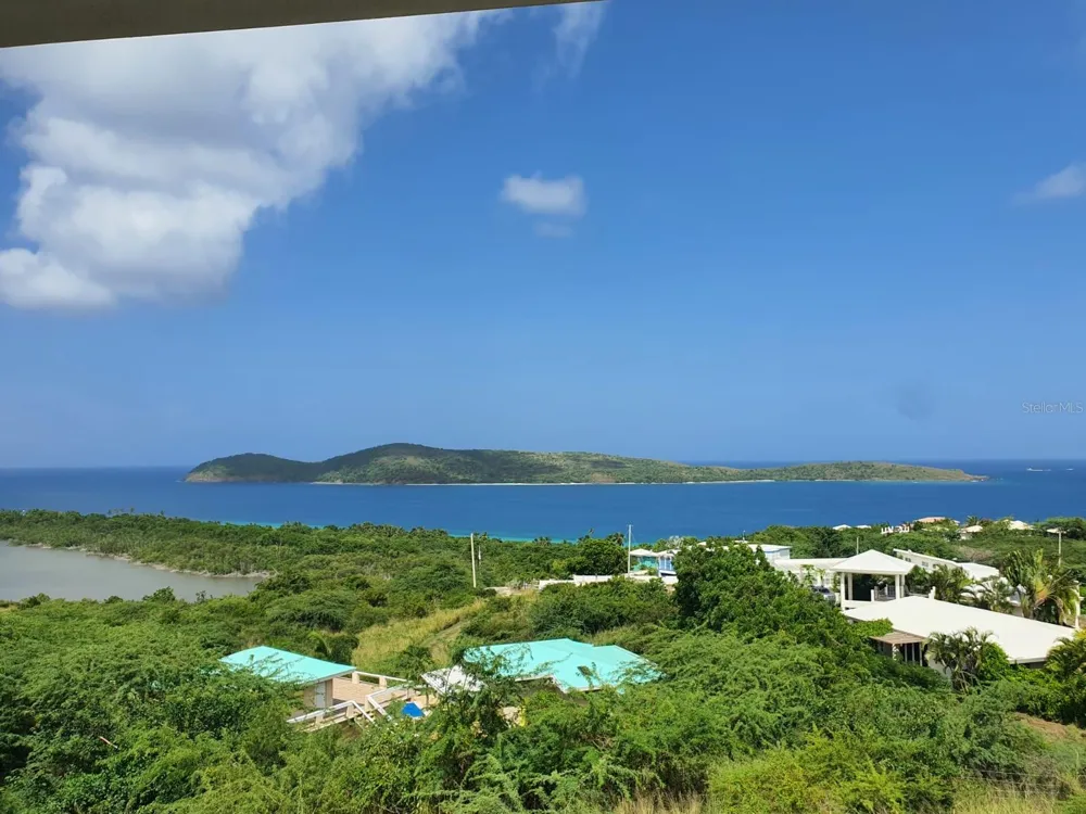 8 ALTURAS DE ZONI Culebra, PR 00775
