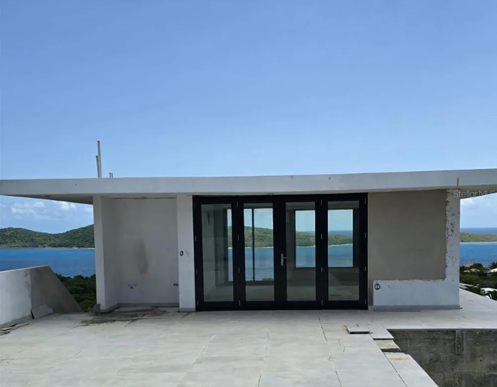 8 ALTURAS DE ZONI Culebra, PR 00775