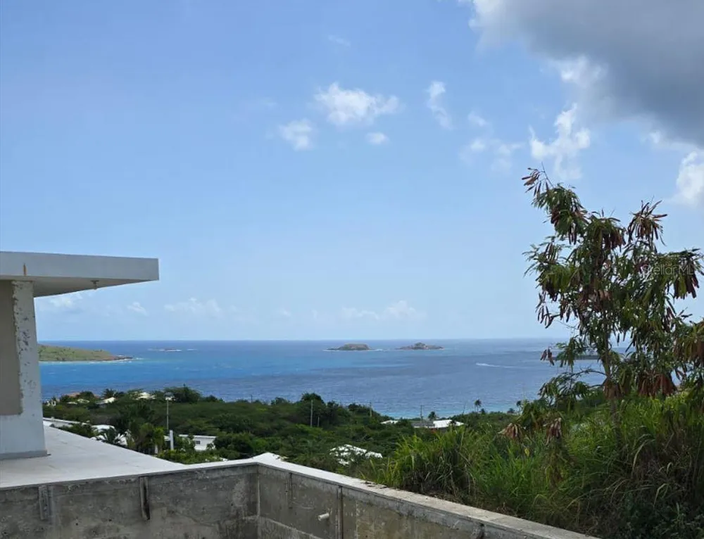 8 ALTURAS DE ZONI Culebra, PR 00775