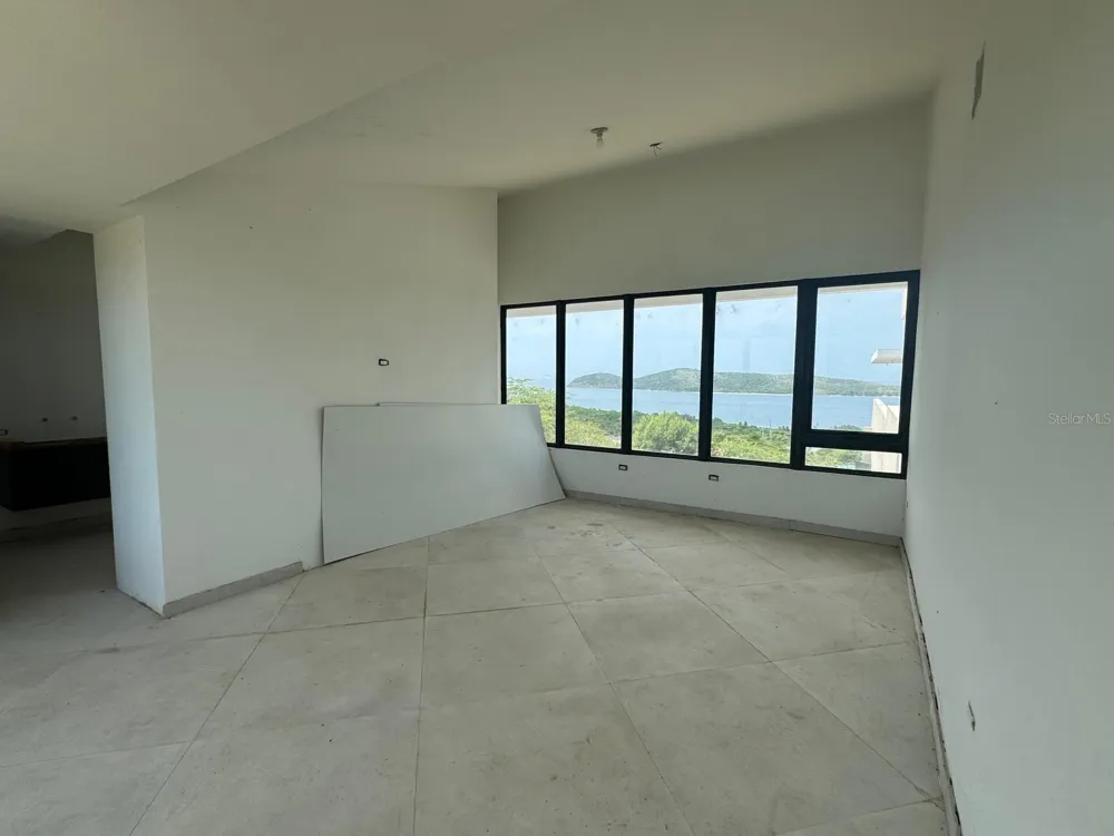 8 ALTURAS DE ZONI Culebra, PR 00775