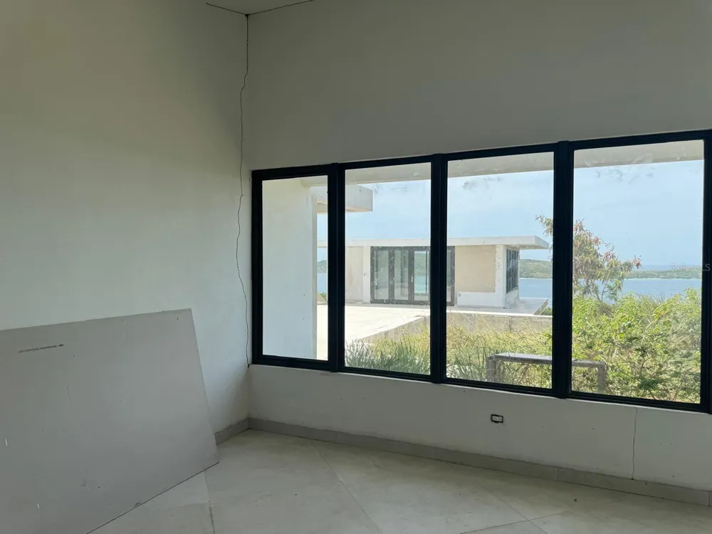 8 ALTURAS DE ZONI Culebra, PR 00775