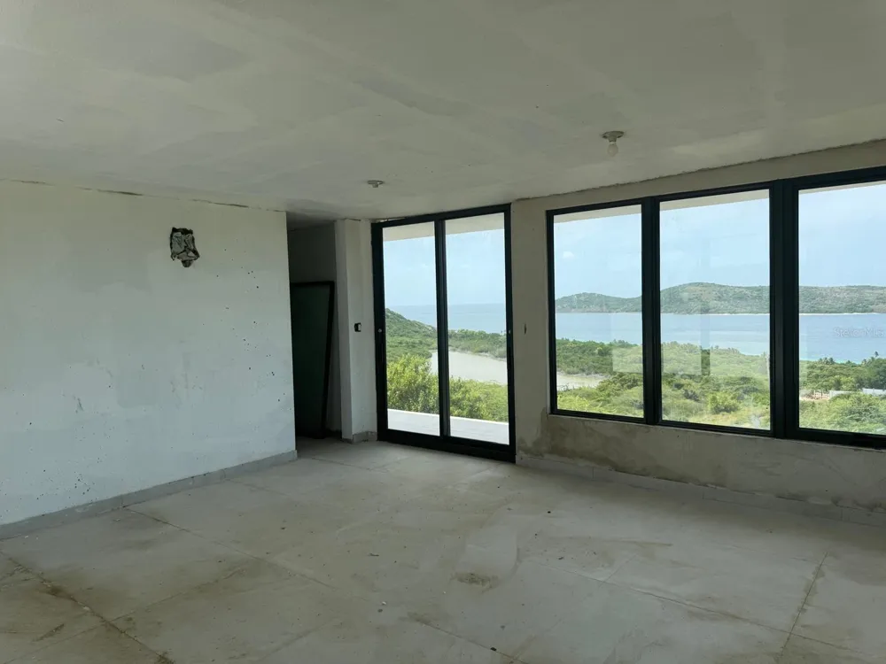 8 ALTURAS DE ZONI Culebra, PR 00775