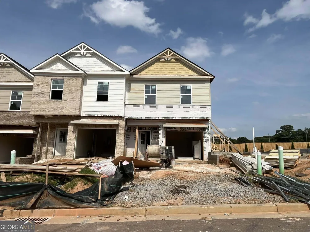 49 Creekside Commons DR Hoschton, GA 30548