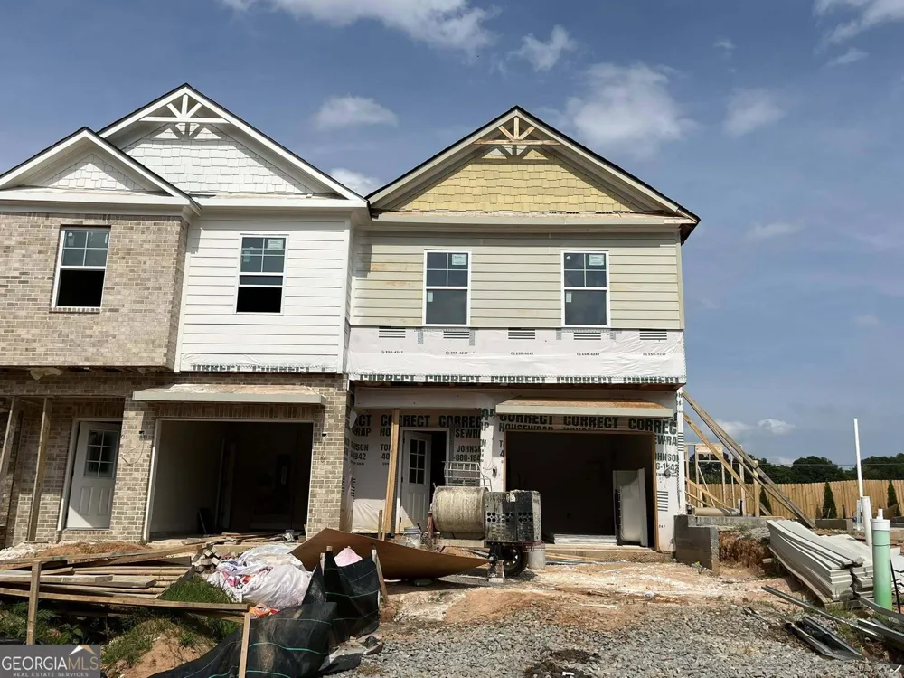 49 Creekside Commons DR Hoschton, GA 30548