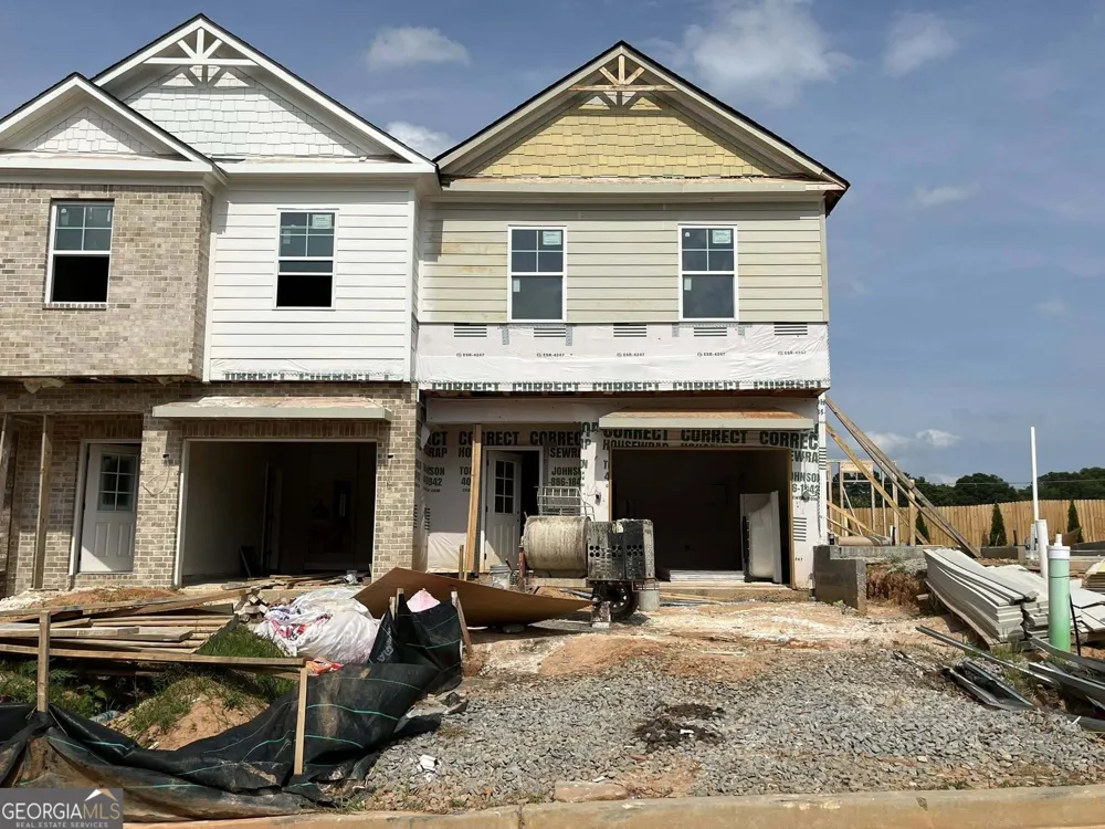 49 Creekside Commons DR Hoschton, GA 30548