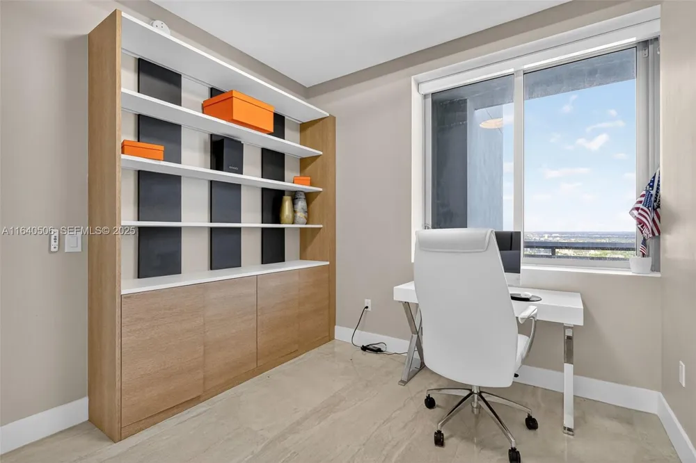 16385 Biscayne Blvd #PH7 North Miami Beach, FL 33160