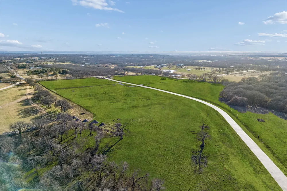 617 Wiesen Way Bartonville, TX 76226
