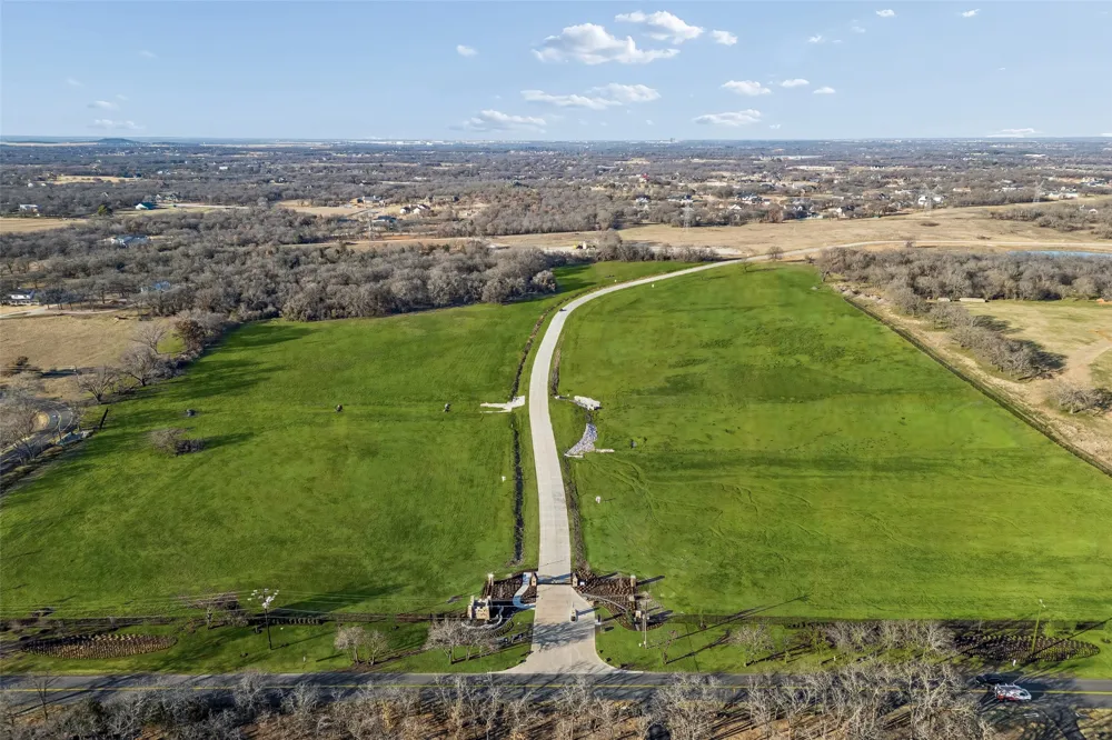 617 Wiesen Way Bartonville, TX 76226