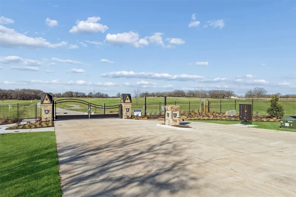 617 Wiesen Way Bartonville, TX 76226