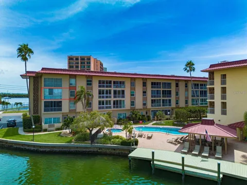 105 ISLAND WAY #138