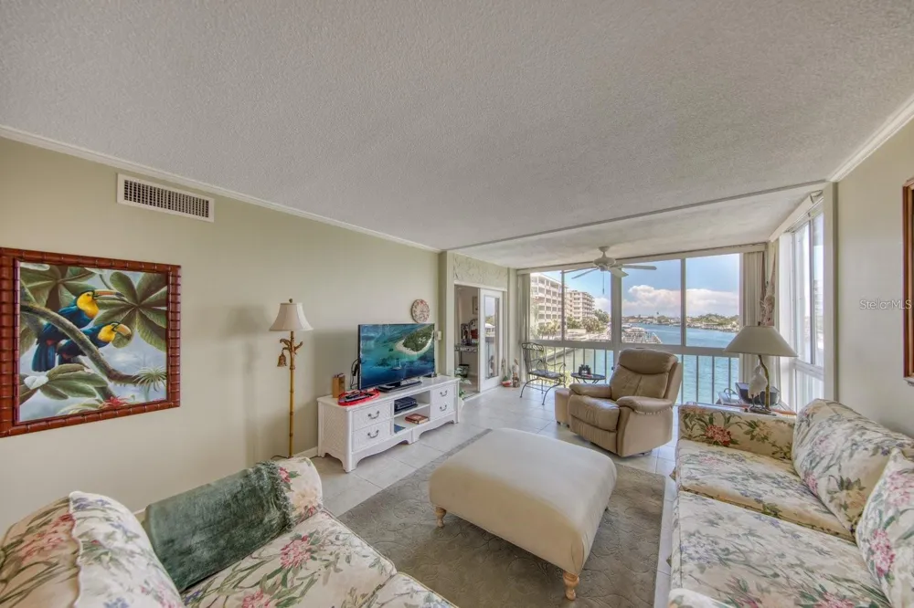 105 ISLAND WAY #138 Clearwater Beach, FL 33767