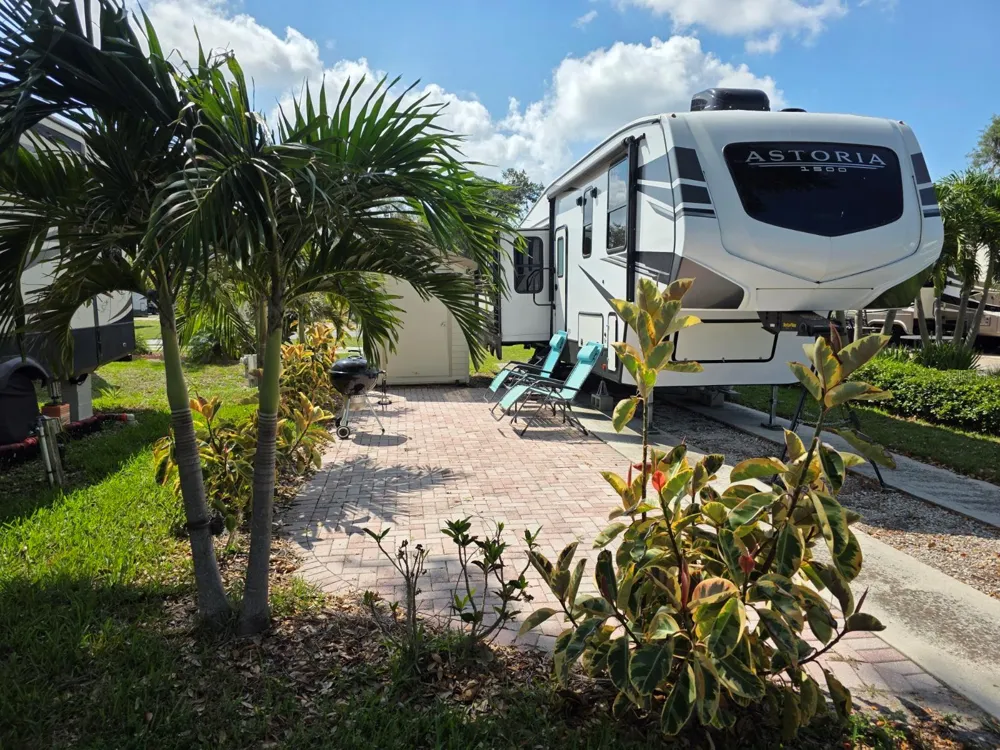 2938 PAR DRIVE #200 Bowling Green, FL 33834