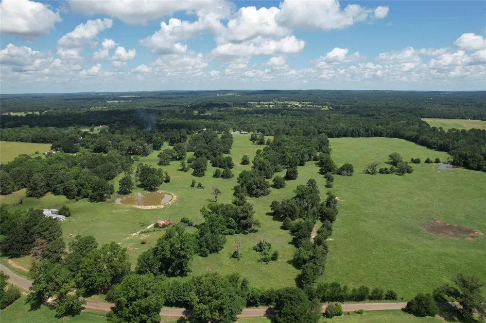 219 Acr 185 Elkhart, TX 75839