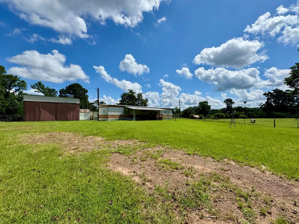 219 Acr 185 Elkhart, TX 75839