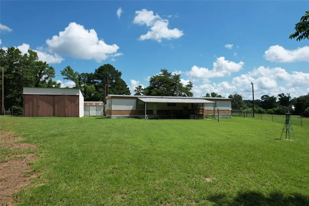 219 Acr 185 Elkhart, TX 75839
