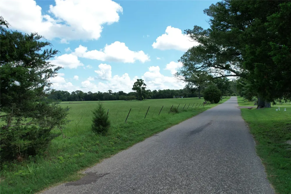 219 Acr 185 Elkhart, TX 75839
