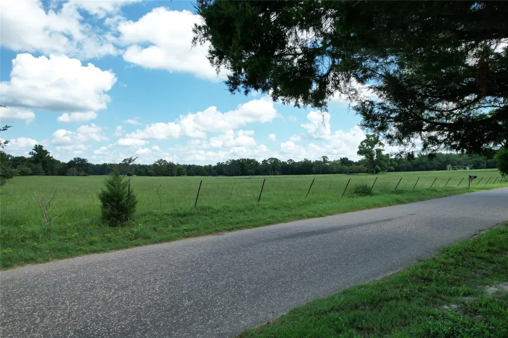 219 Acr 185 Elkhart, TX 75839