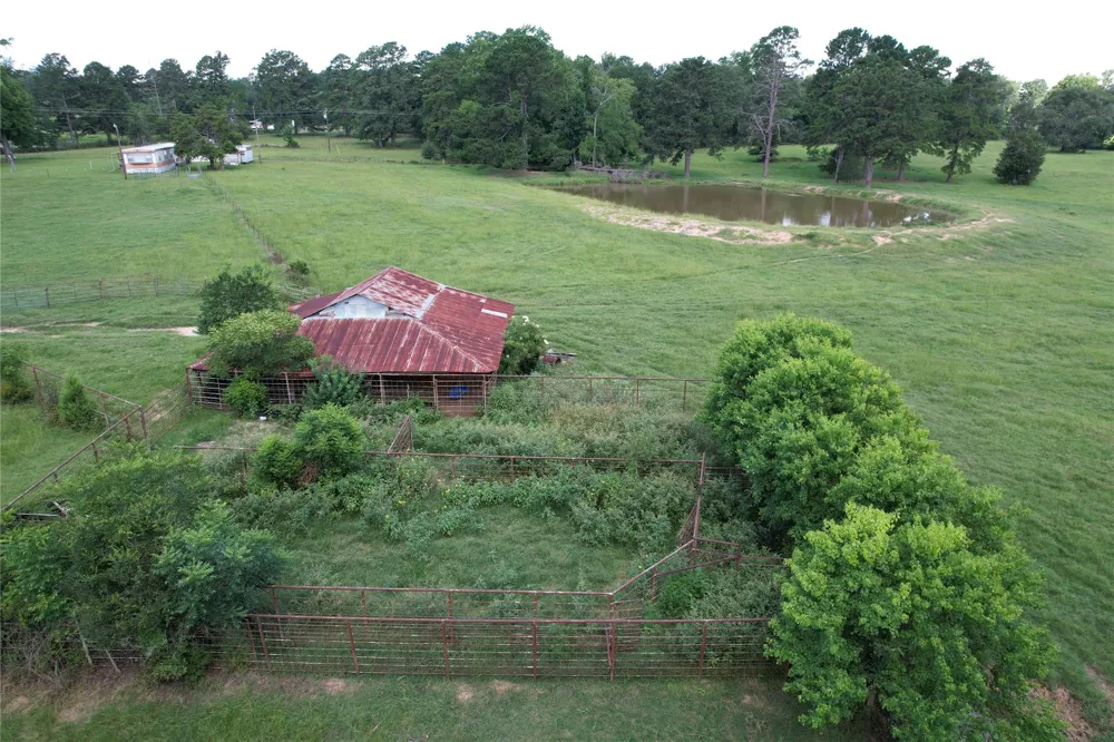 219 Acr 185 Elkhart, TX 75839