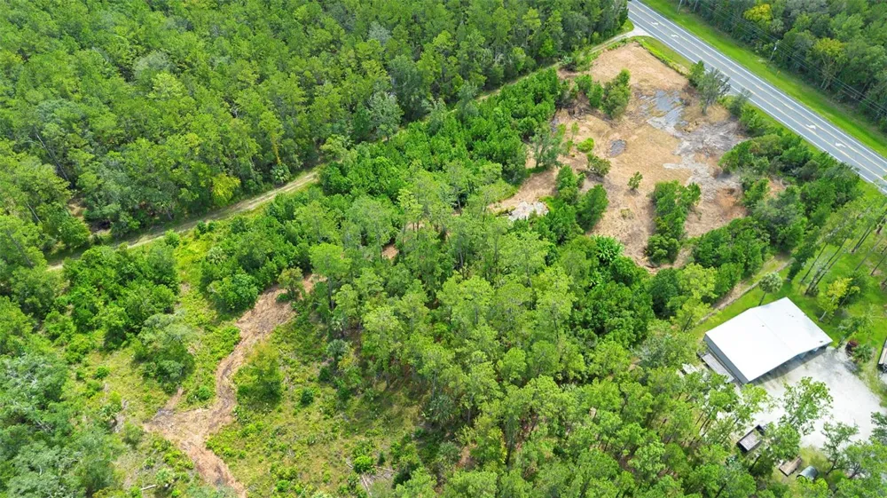 10951 E HIGHWAY 40 Silver Springs, FL 34488