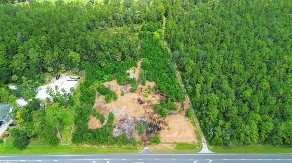 10951 E HIGHWAY 40 Silver Springs, FL 34488