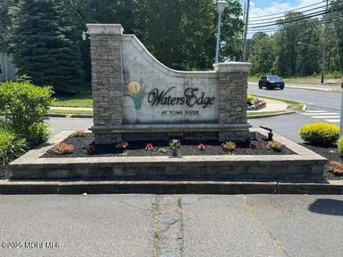 1916 Waters Edge Drive