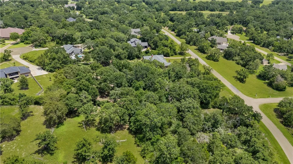 9635 Belgrave Square Iola, TX 77861