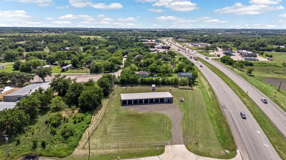 9250 Hwy 290 E Chappell Hill, TX 77426