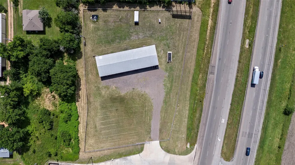 9250 Hwy 290 E Chappell Hill, TX 77426