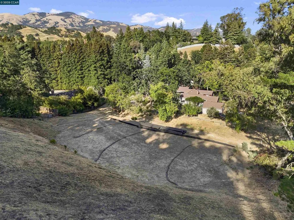 221 Dean Rd Alamo, CA 94507