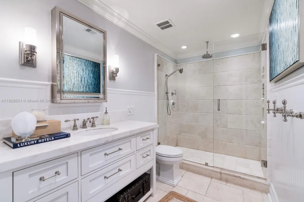 7360 SW 164th St Palmetto Bay, FL 33157