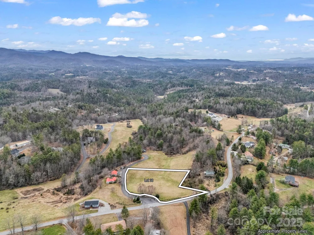 9999 Settlers Trail #38 Mars Hill, NC 28754