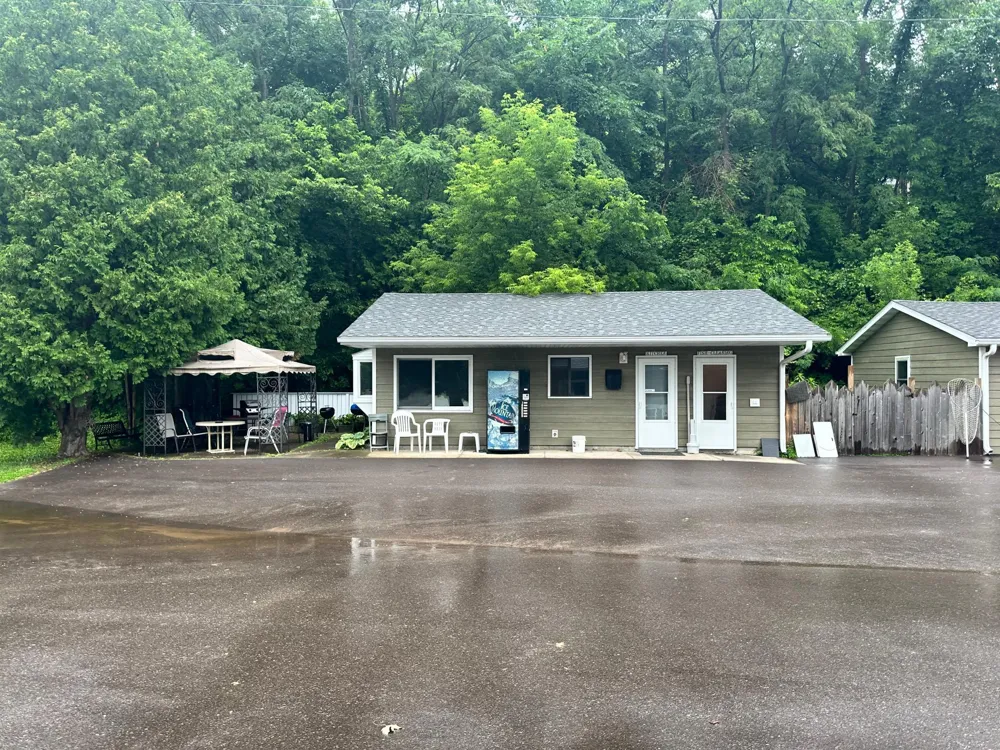 240 State Road 35 Alma, WI 54610