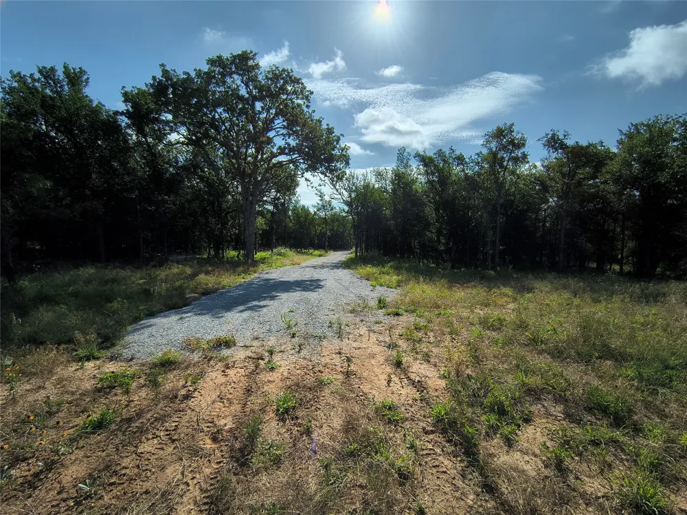 277 County Road 4461 Decatur, TX 76234