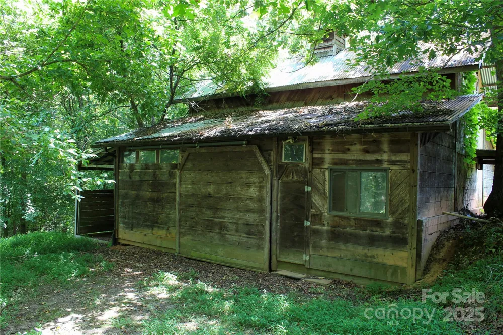 9999 Settlers Trail #43 Mars Hill, NC 28754