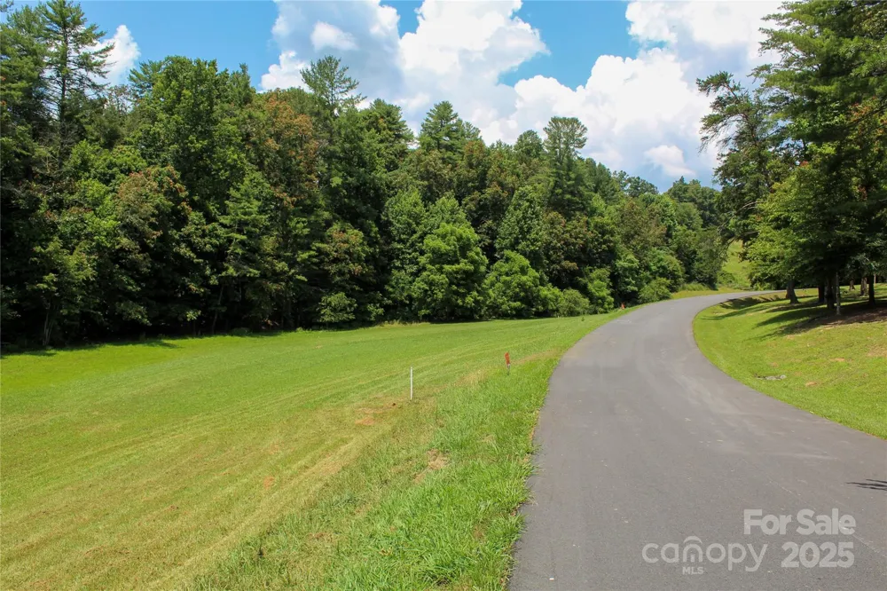 9999 Settlers Trail #44 Mars Hill, NC 28754