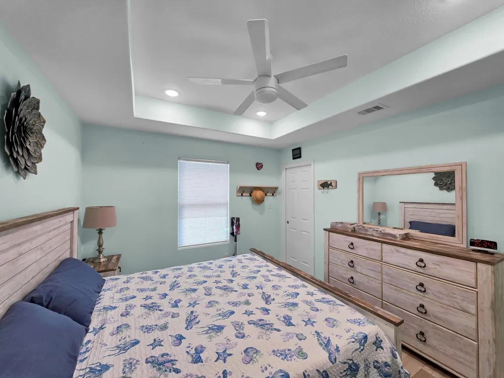 2496 Highway 87 Gilchrist, TX 77617