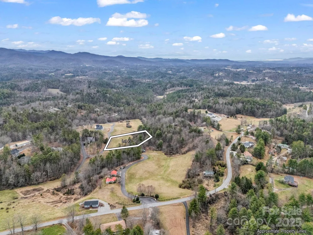 9999 Settlers Trail #45 Mars Hill, NC 28754