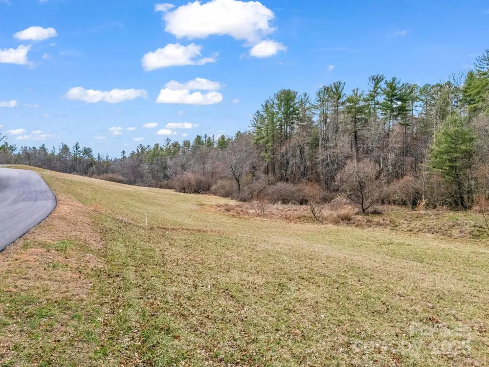 9999 Settlers Trail #45 Mars Hill, NC 28754