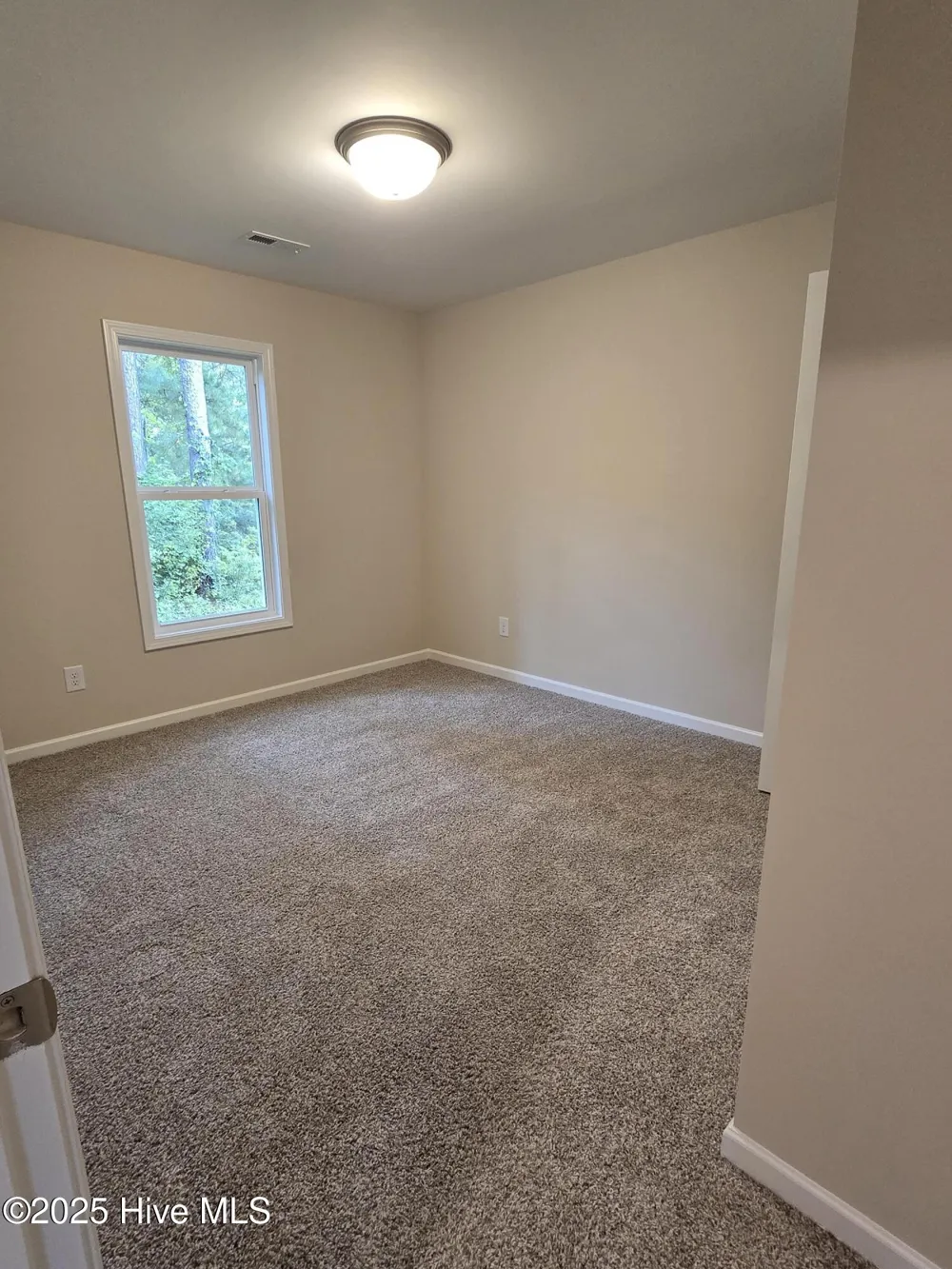 94 Osprey Watch Lane E Oriental, NC 28571
