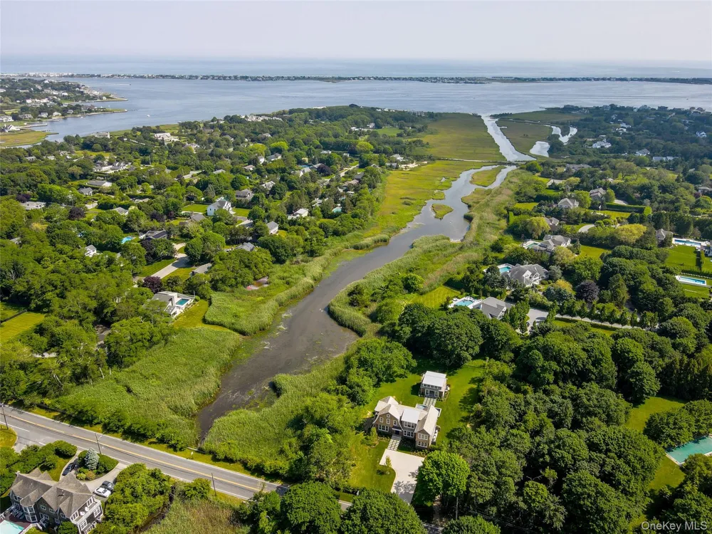 161 South Road Westhampton, NY 11977