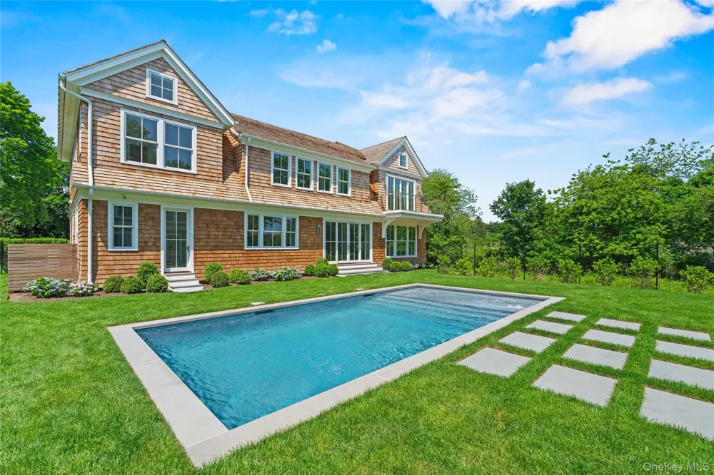 161 South Road Westhampton, NY 11977