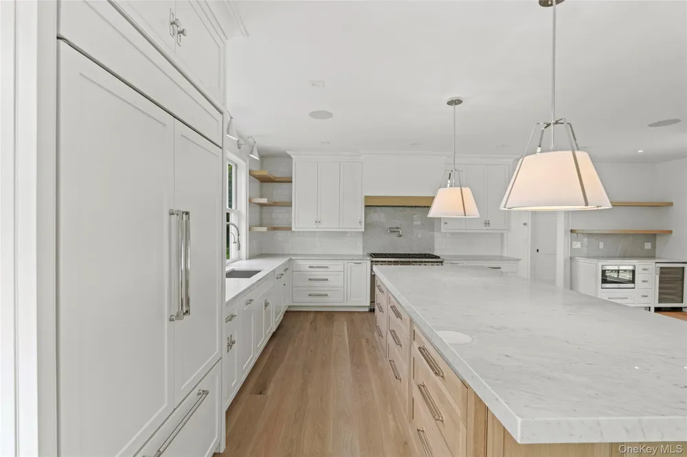 161 South Road Westhampton, NY 11977
