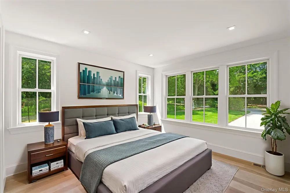 161 South Road Westhampton, NY 11977