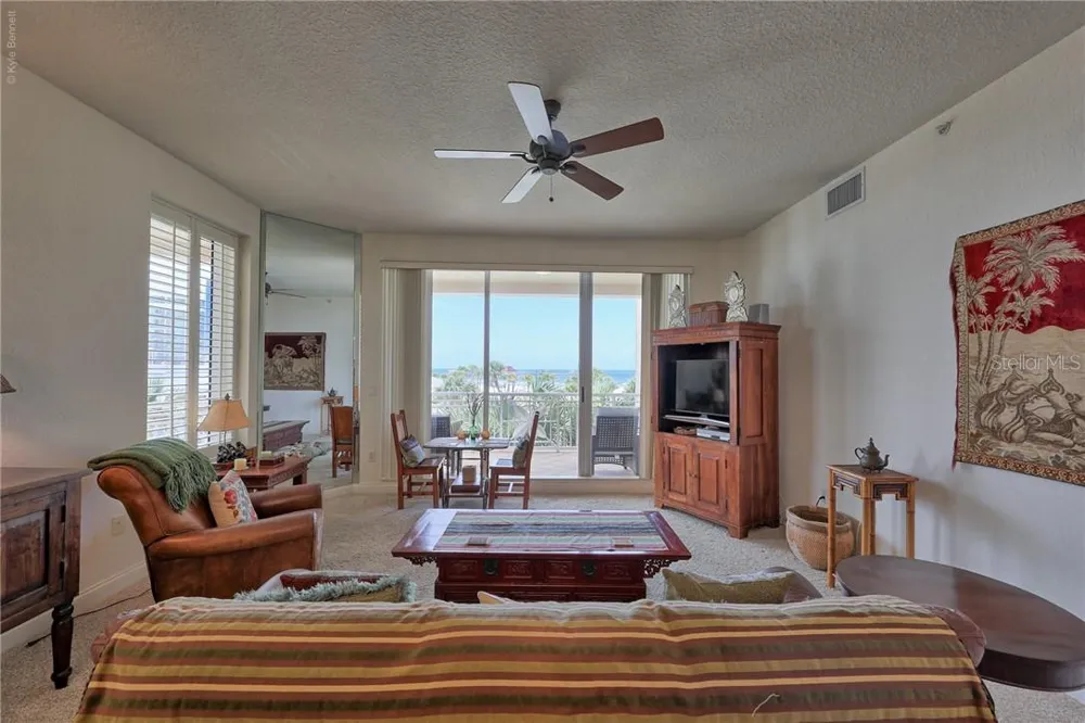 10 PAPAYA STREET #305 Clearwater Beach, FL 33767