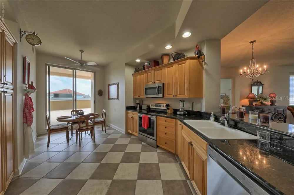 10 PAPAYA STREET #305 Clearwater Beach, FL 33767