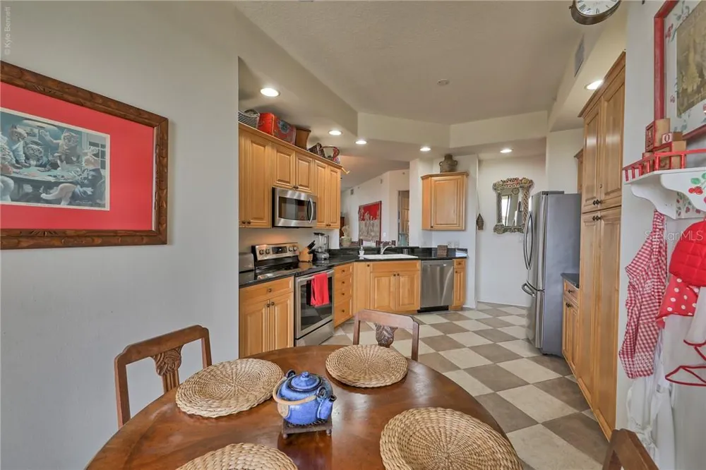 10 PAPAYA STREET #305 Clearwater Beach, FL 33767